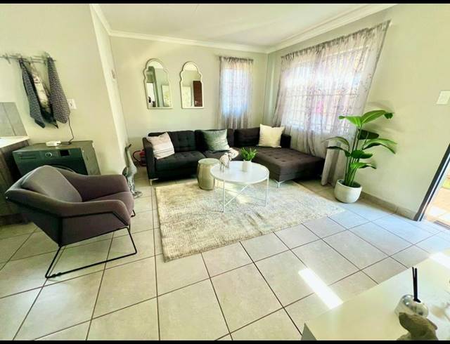 3 BEDROOM HOUSE FOR SALE IN SKY CITY